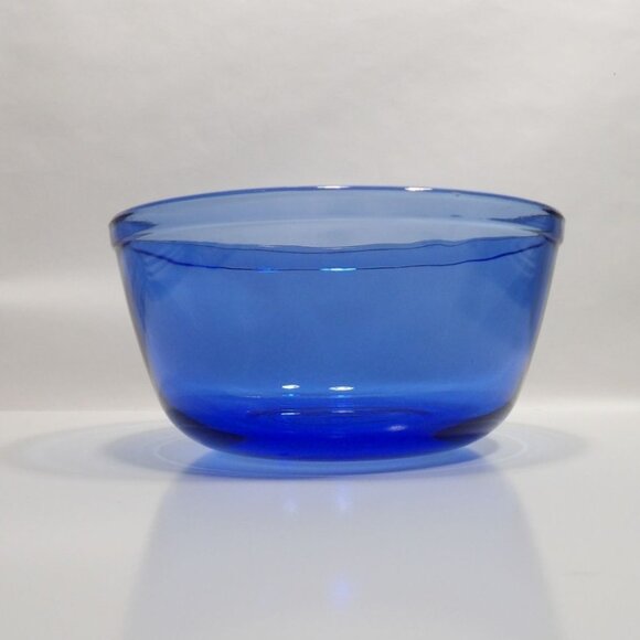 Vintage Anchor Hocking 1.5 Qt Cobalt Blue Mixing Bowl Made In USA - Picture 1 of 14